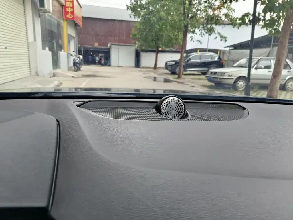 VOLVO S90 2019