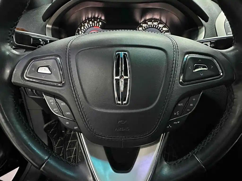 LINCOLN MKZ 2019