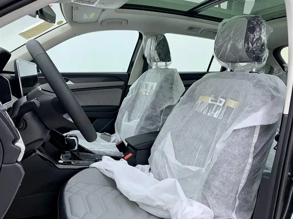 VOLKSWAGEN TAYRON 2023