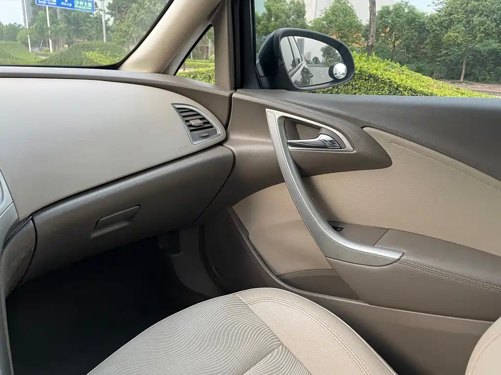 BUICK EXCELLE 2013