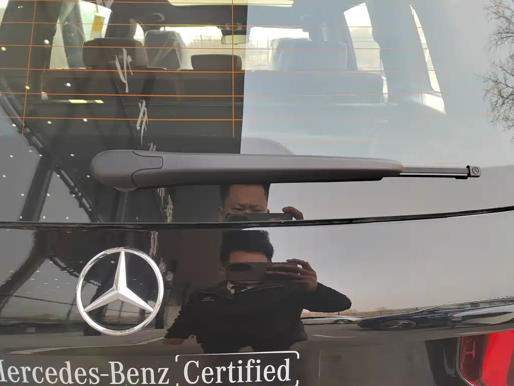 MERCEDES BENZ GLB 2024