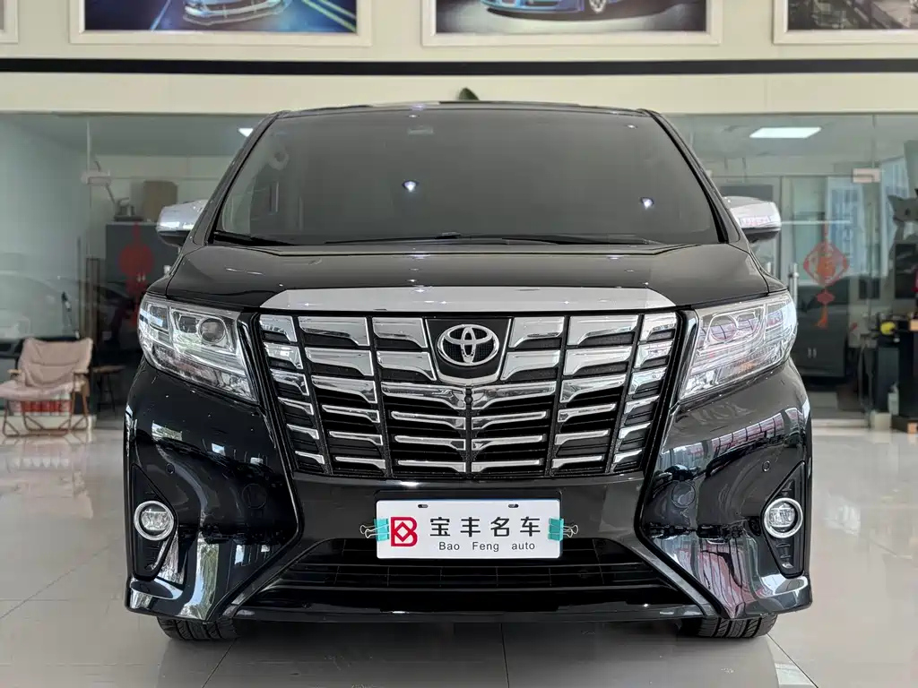 TOYOTA ALPHARD 2018