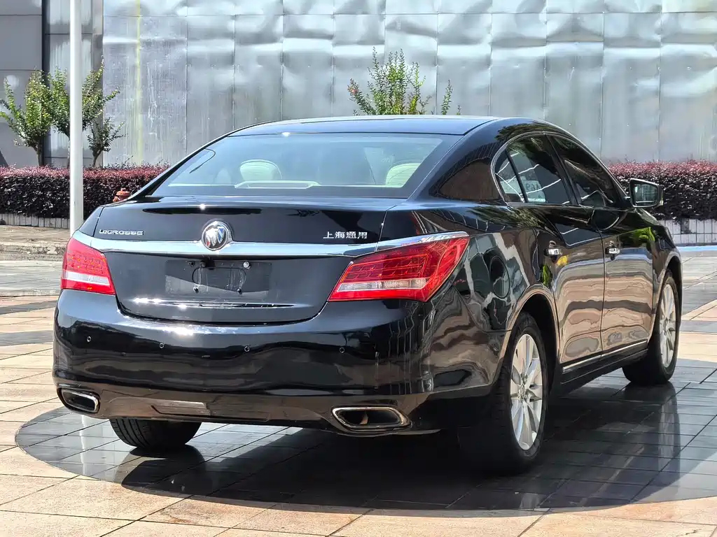 BUICK LACROSSE 2013
