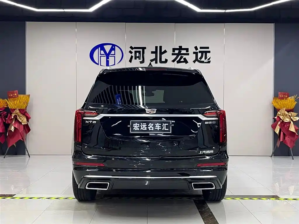 CADILLAC XT6 2021