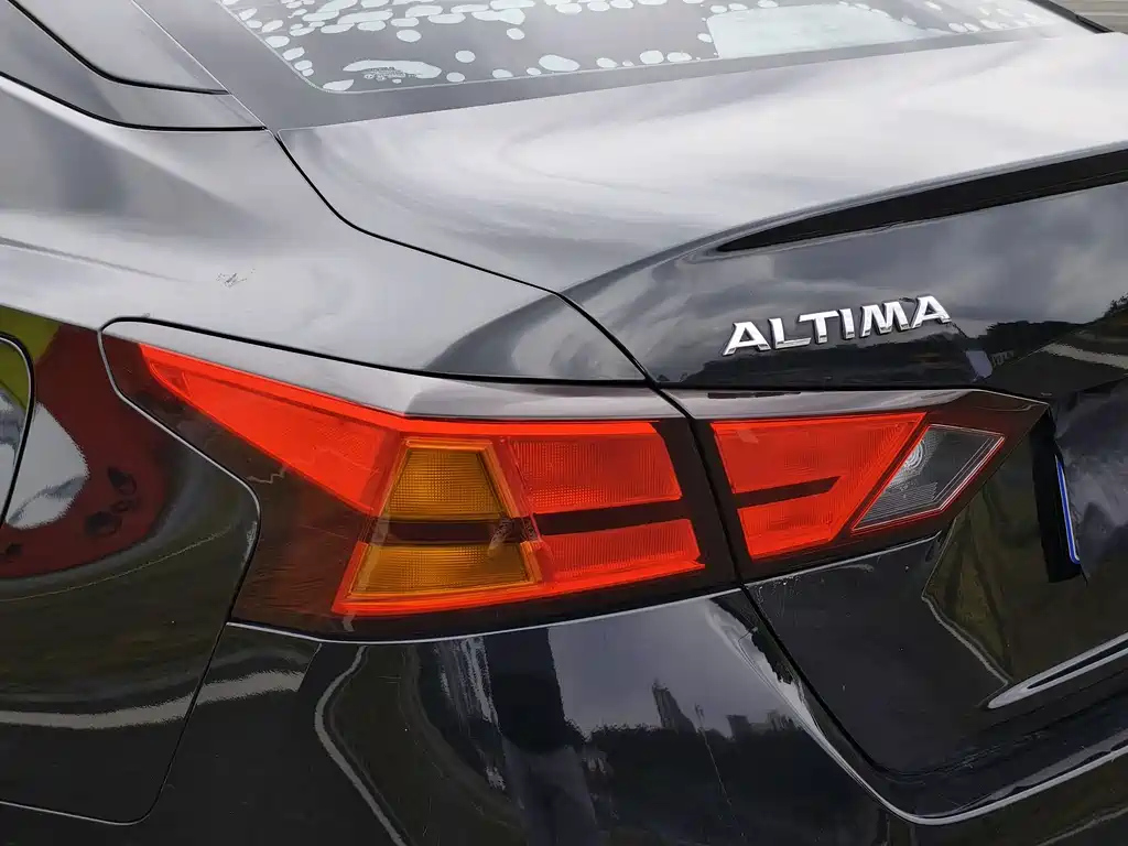 NISSAN TEANA 2019