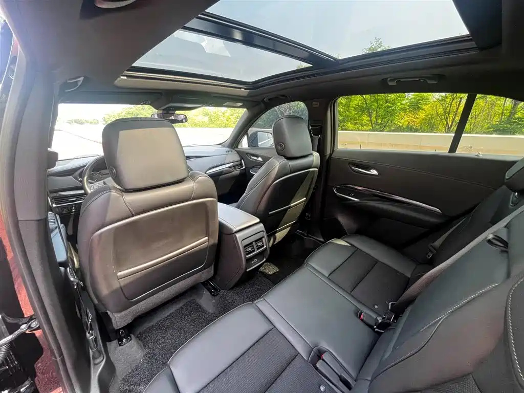 CADILLAC XT4 2022