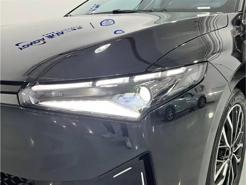 XPENG MOTORS P5 2023