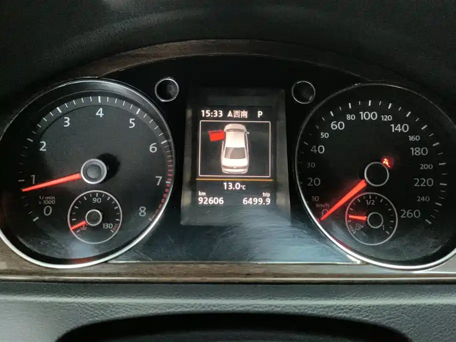 VOLKSWAGEN MAGOTAN 2015