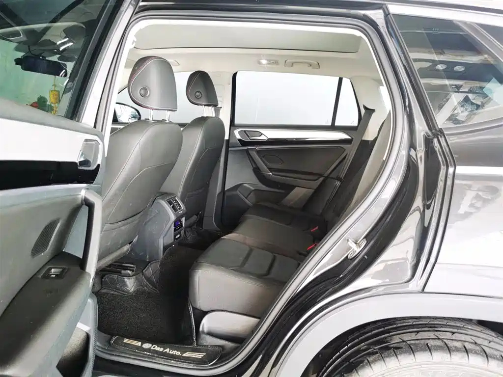 VOLKSWAGEN TAYRON 2022