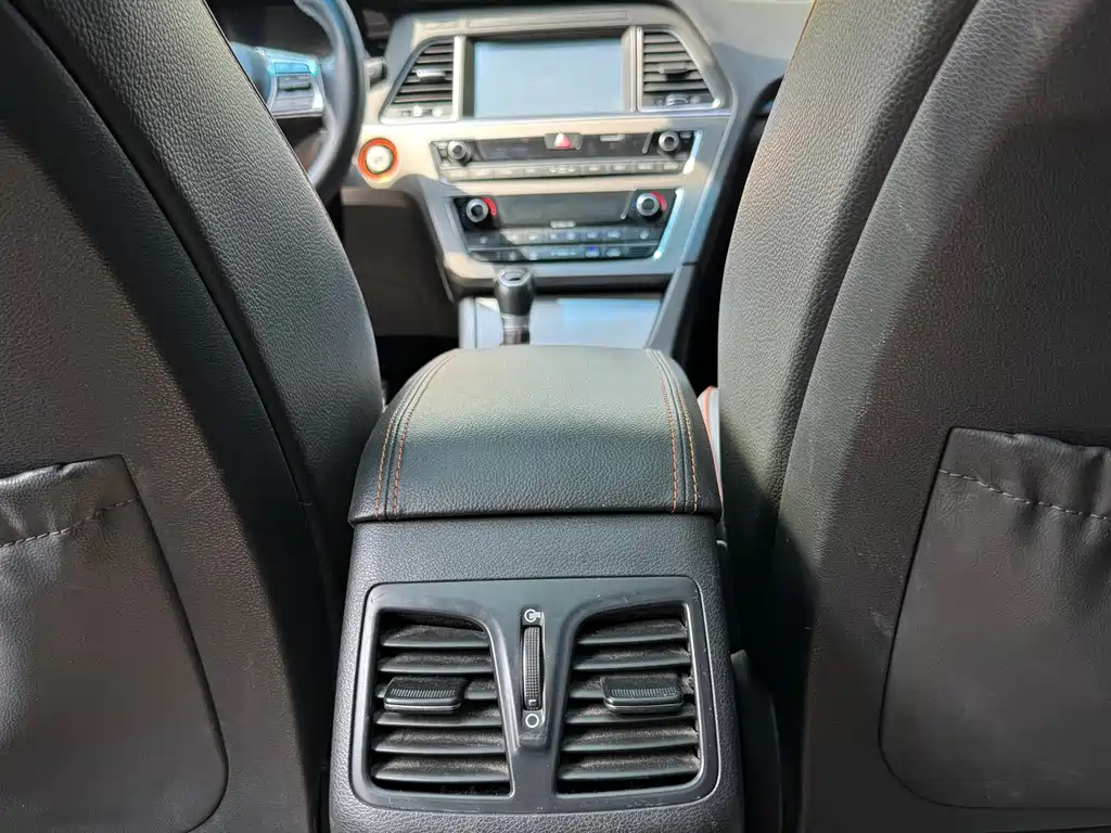 HYUNDAI SONATA 2015