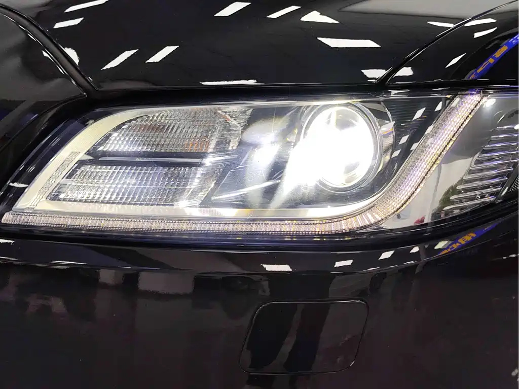 LINCOLN CONTINENTAL 2021