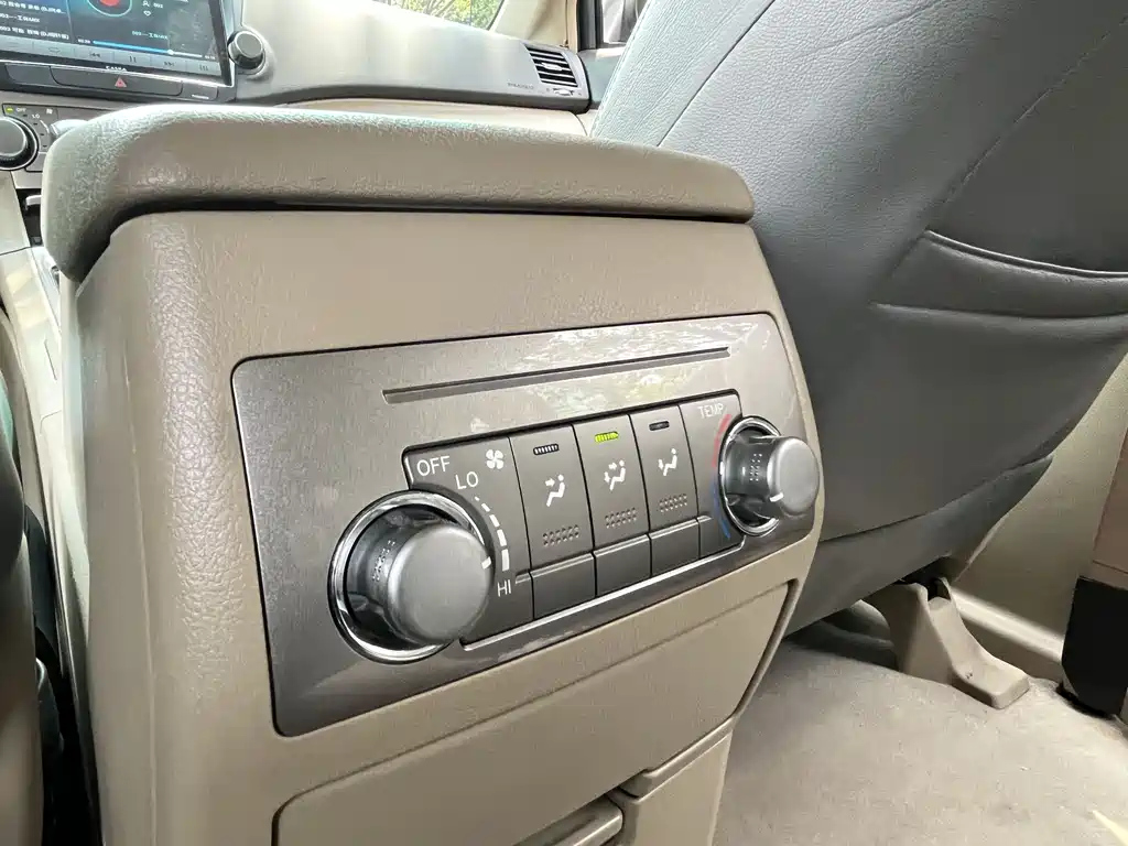 TOYOTA HIGHLANDER 2014