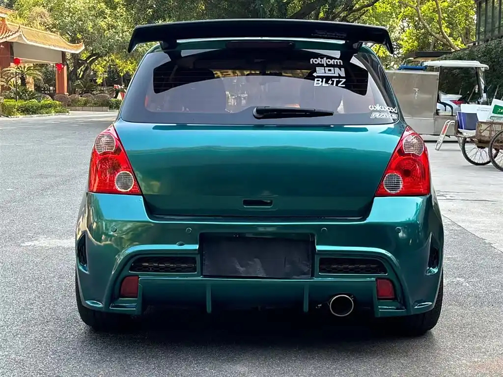 SUZUKI SWIFT 2016