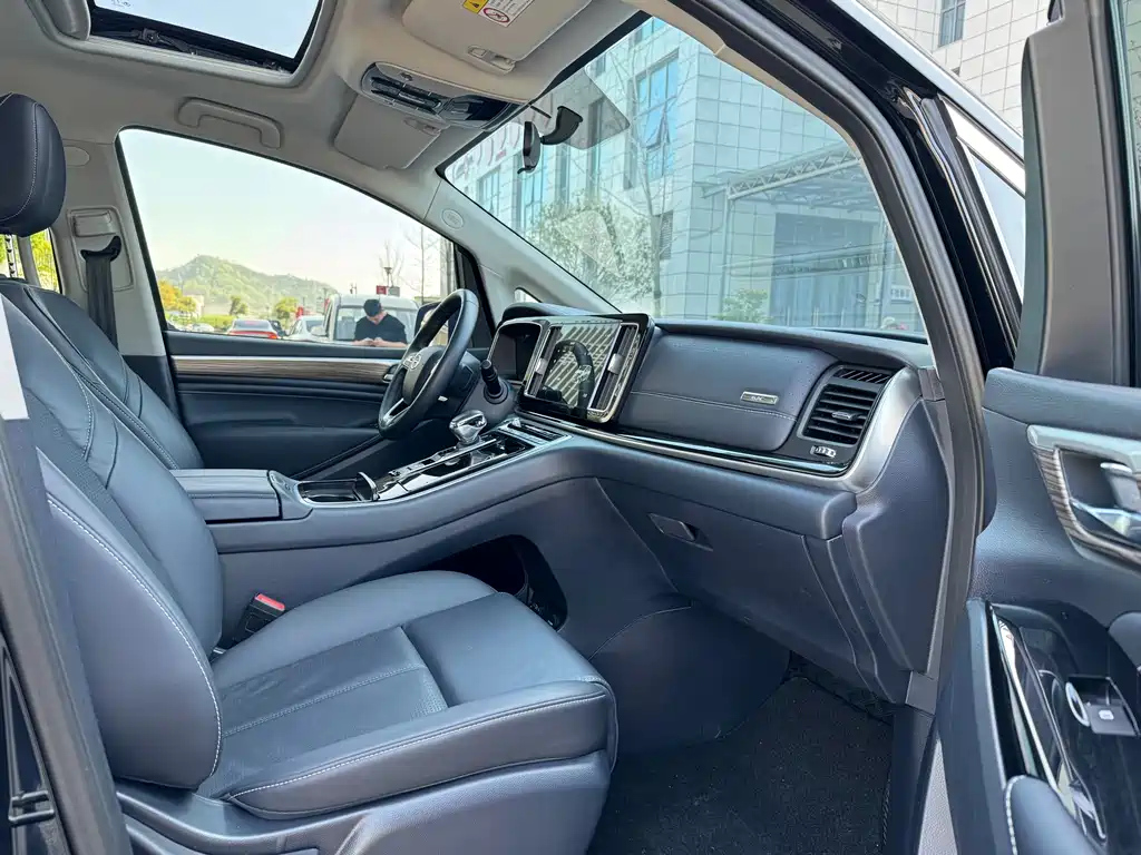 TRUMPCHI M8 2022