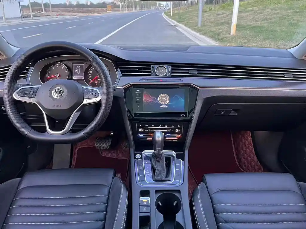 VOLKSWAGEN MAGOTAN 2020