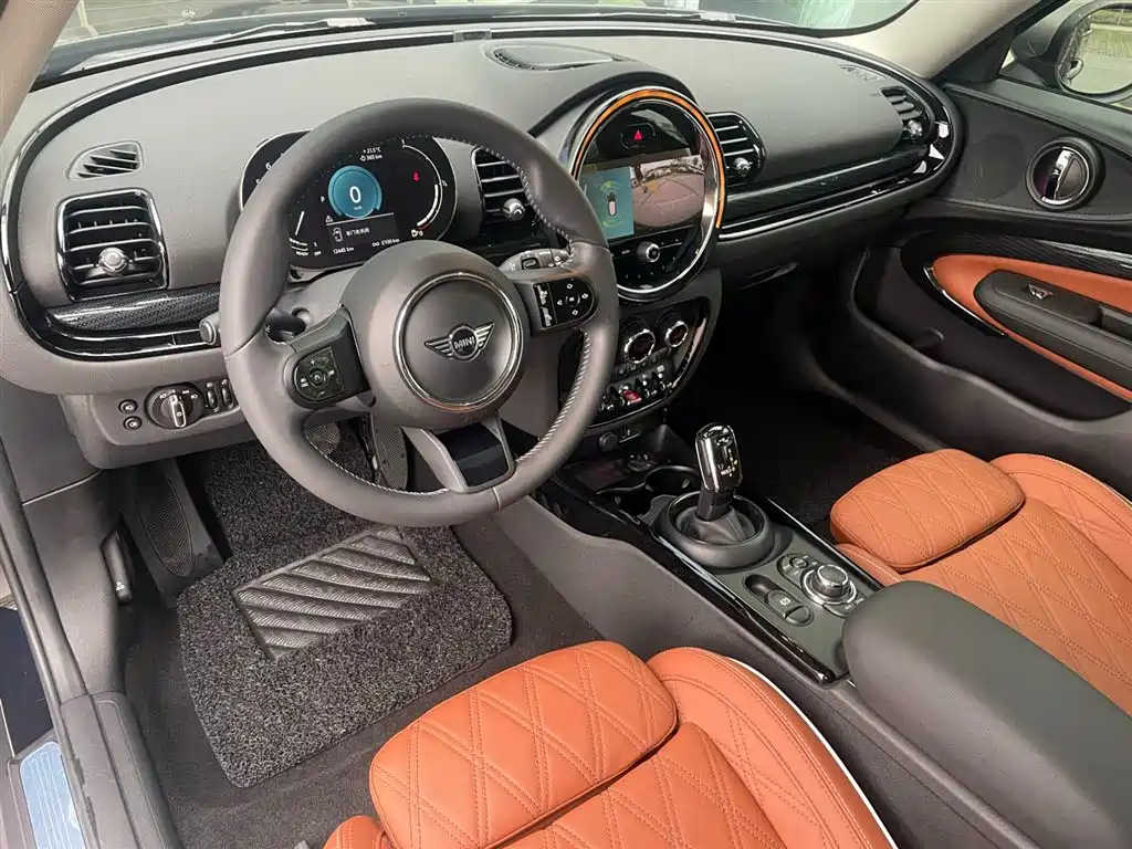 MINI CLUBMAN 2022