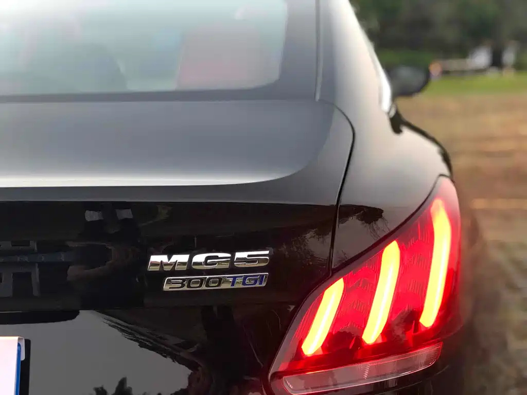 MG MG5 2022