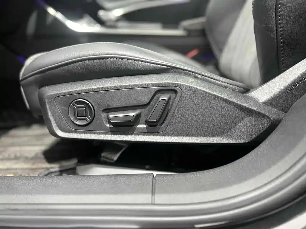 AUDI A6L 2021
