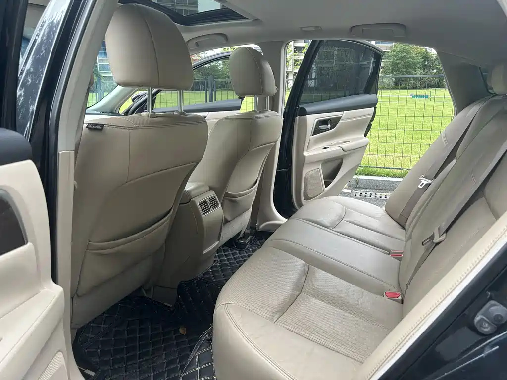 NISSAN TEANA 2014