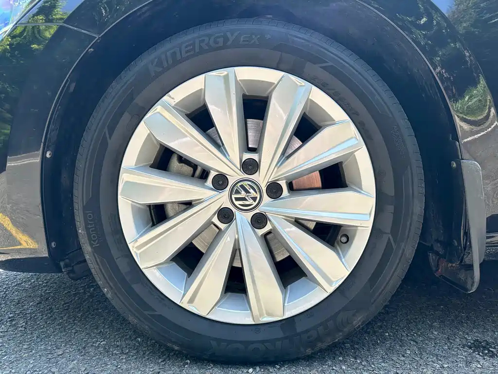 VOLKSWAGEN PASSAT 2020