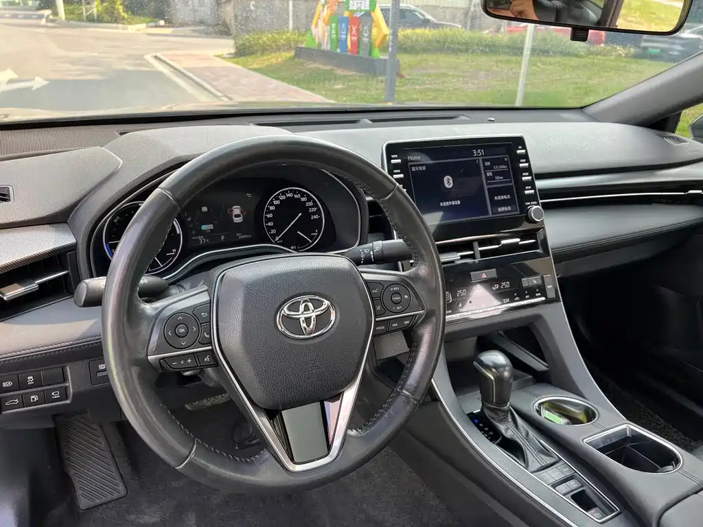 TOYOTA AVALON 2019