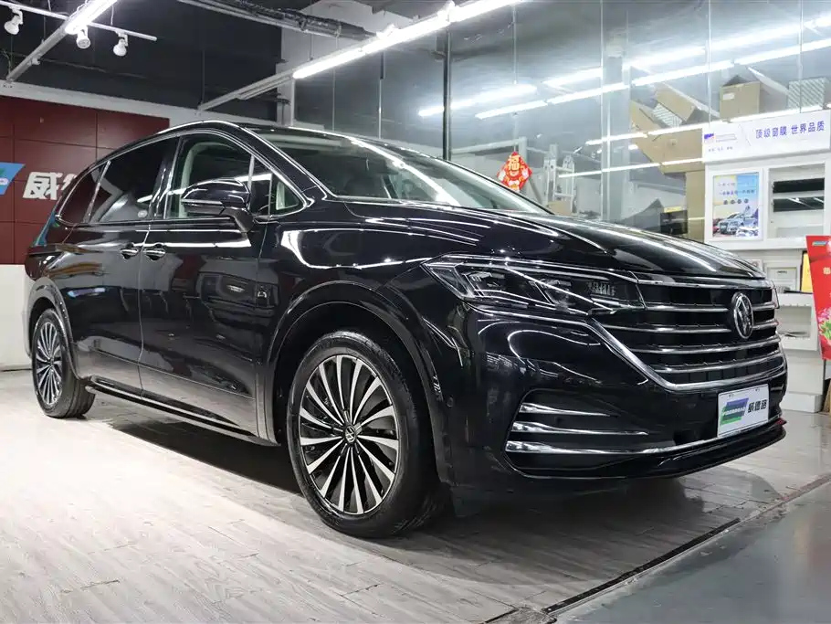 VOLKSWAGEN VILORAN 2022