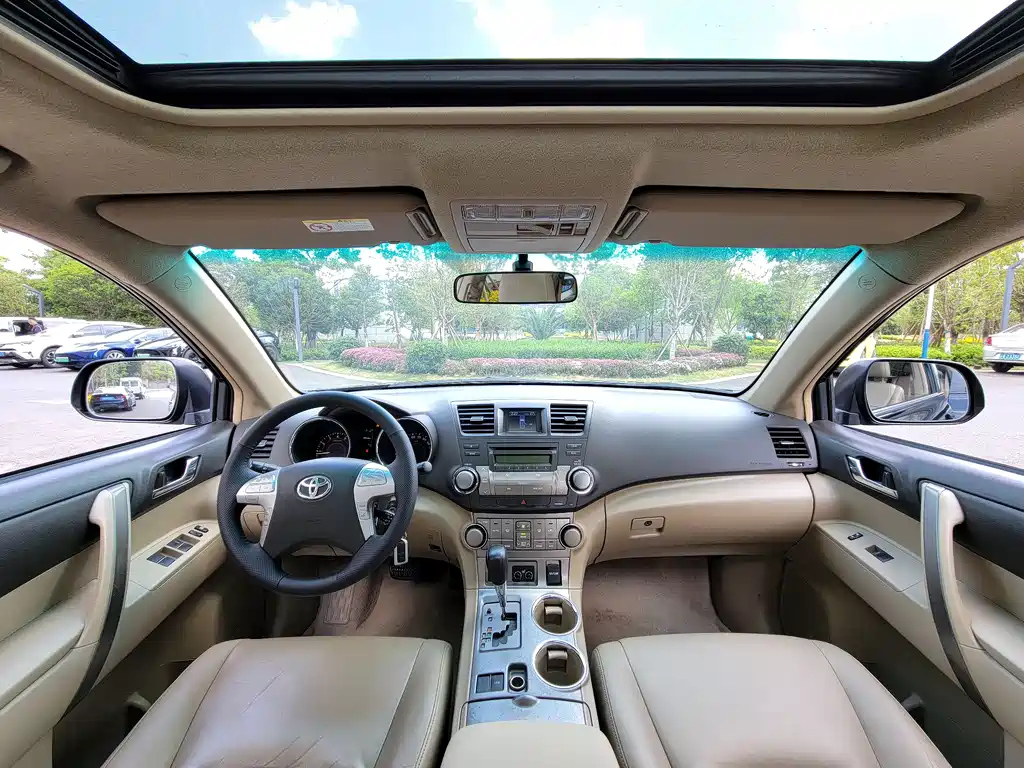 TOYOTA HIGHLANDER 2009