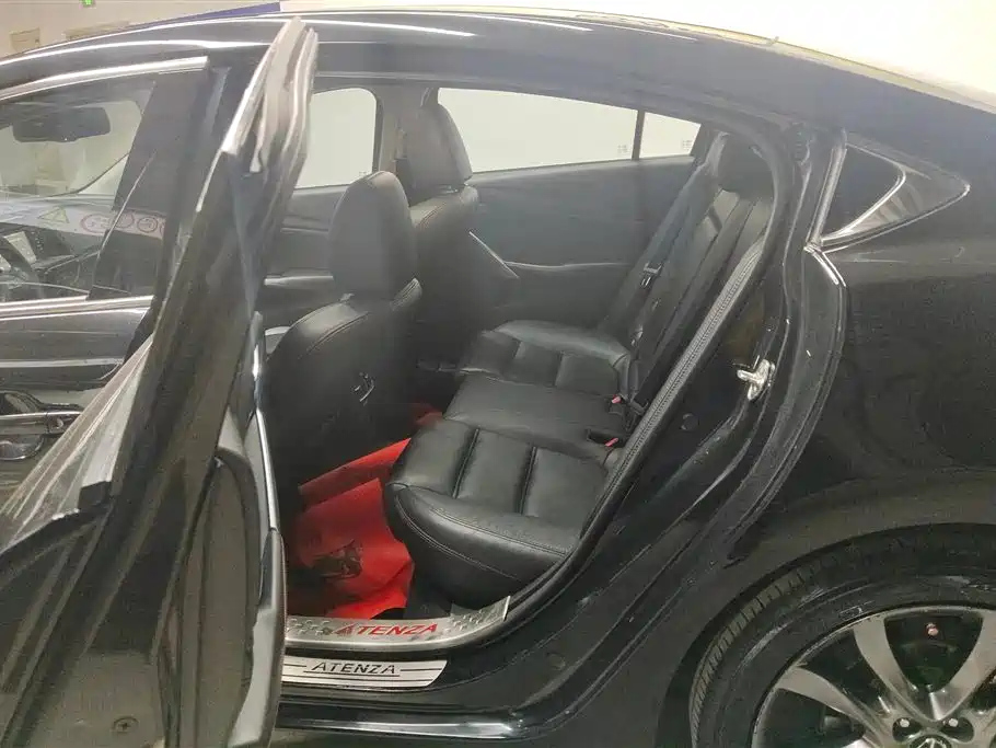 MAZDA ATENZA 2015