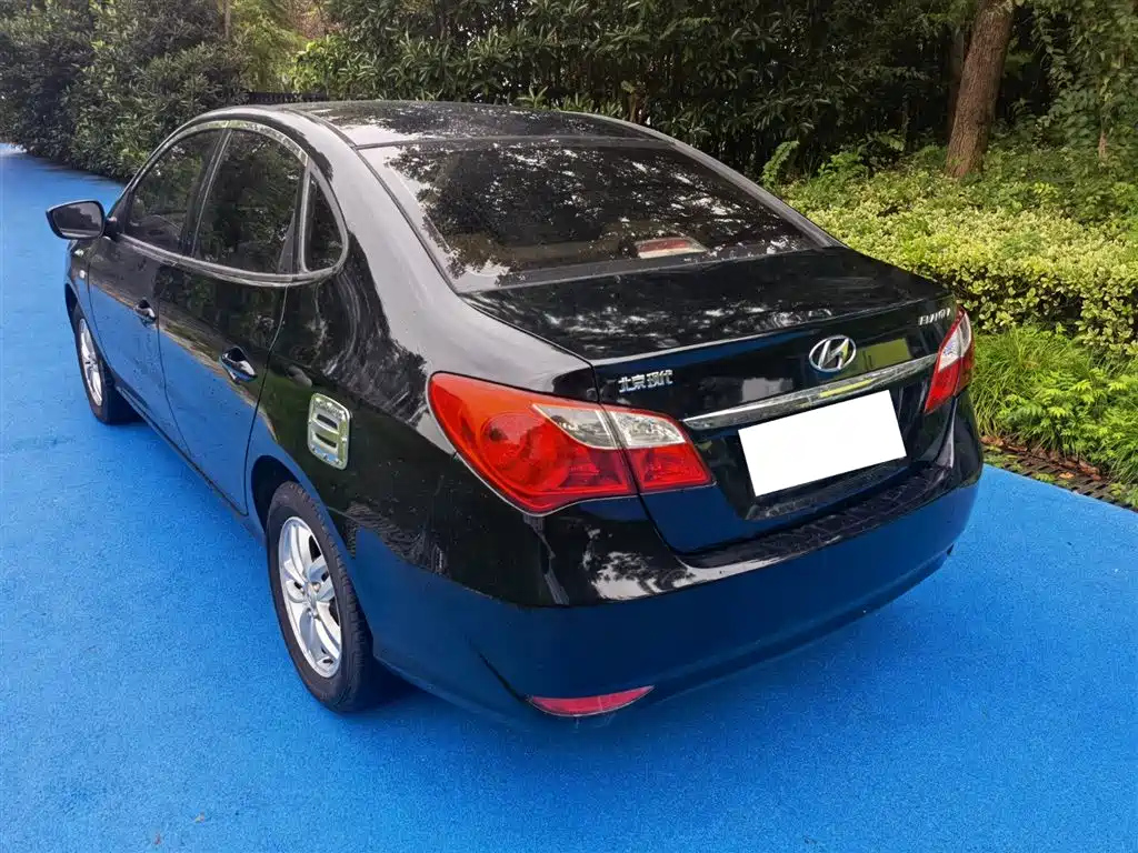 HYUNDAI CELESTA 2012