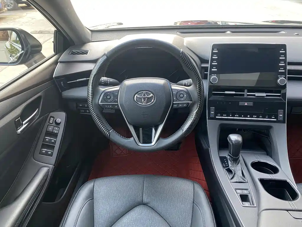 TOYOTA AVALON 2020