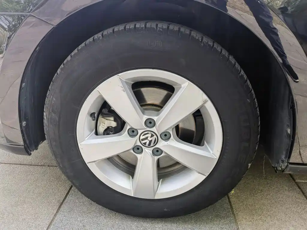 VOLKSWAGEN LAVIDA 2017