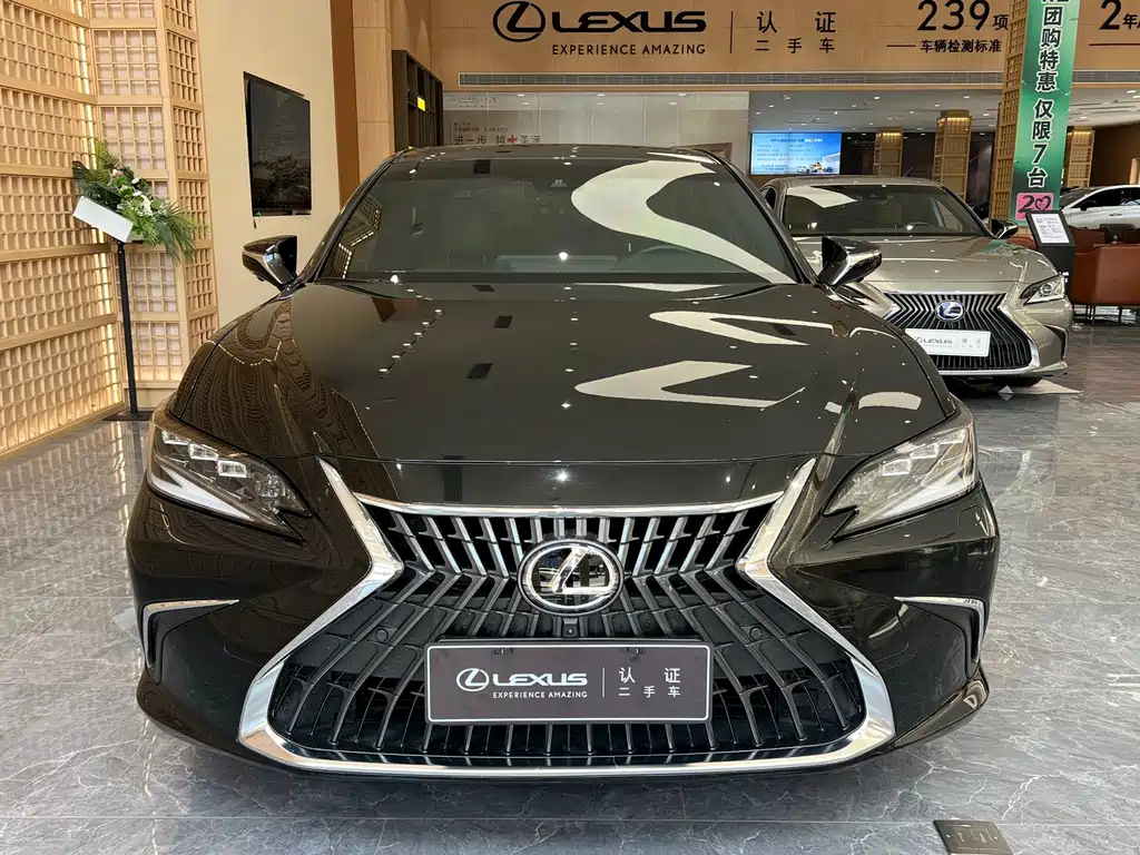 LEXUS ES 2022