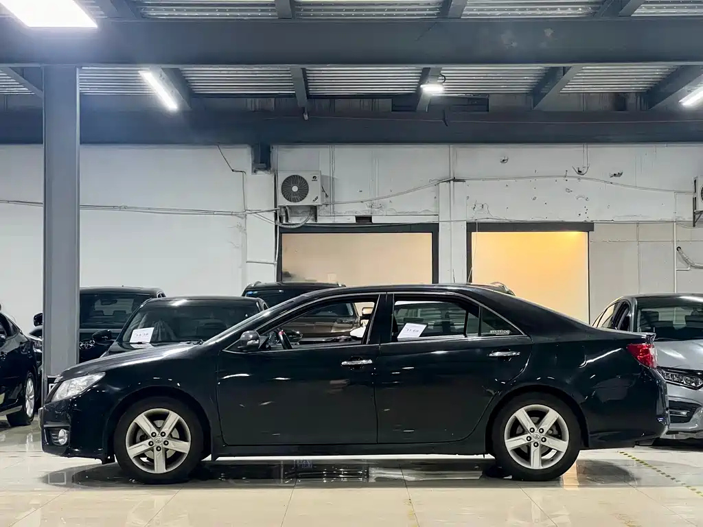 TOYOTA CAMRY 2014