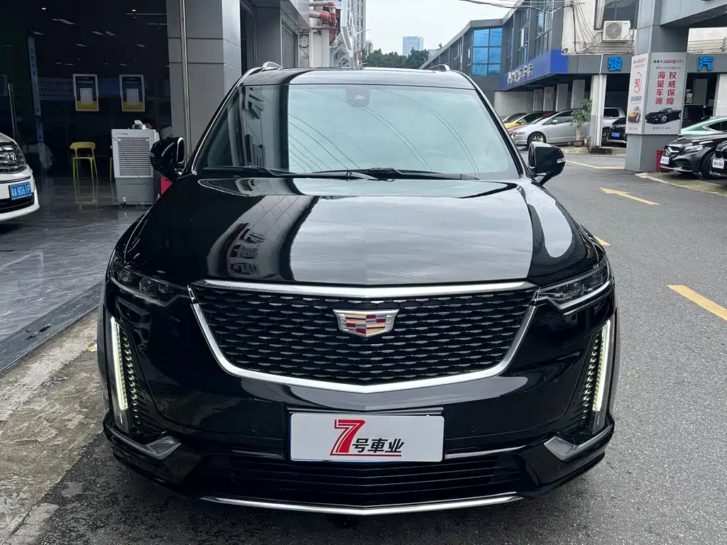 CADILLAC XT6 2021