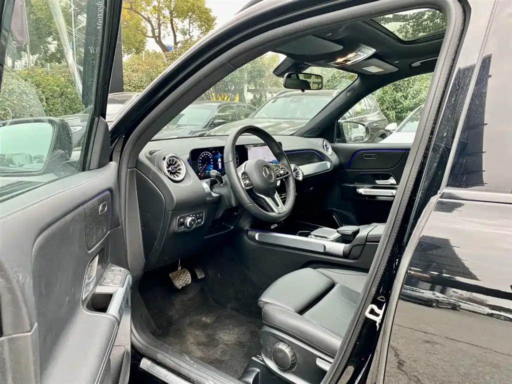MERCEDES BENZ GLB 2022