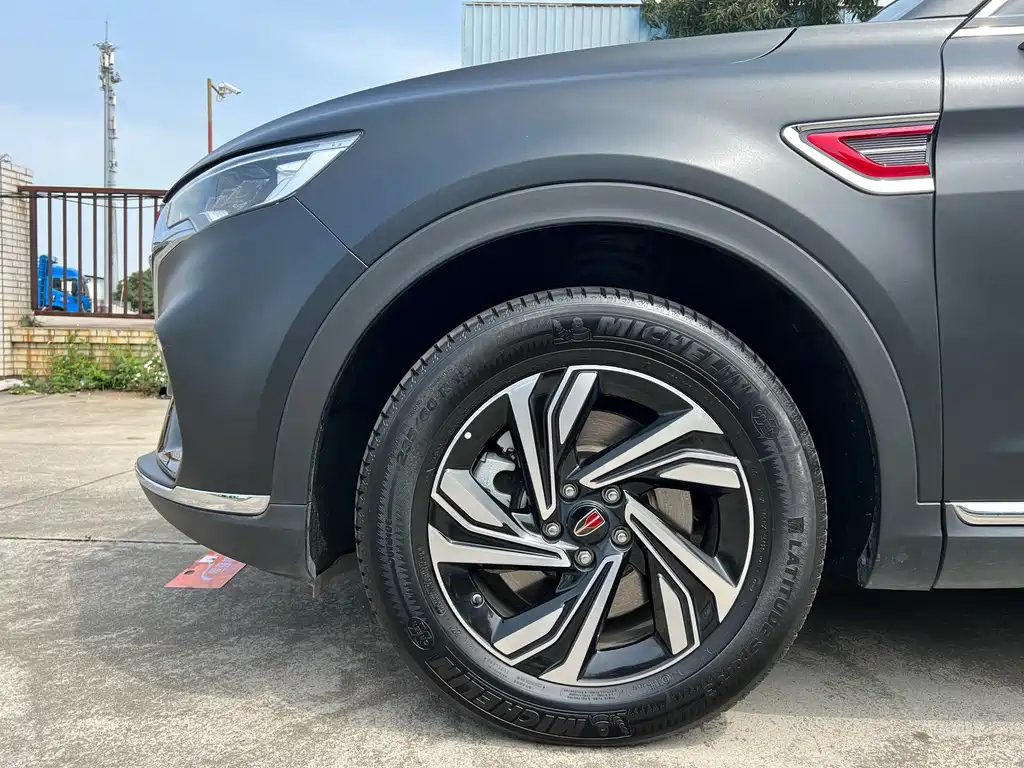 HONGQI HS5 2022