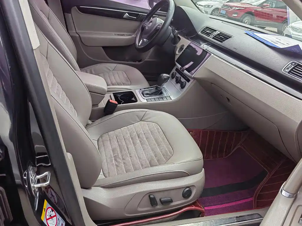 VOLKSWAGEN MAGOTAN 2016
