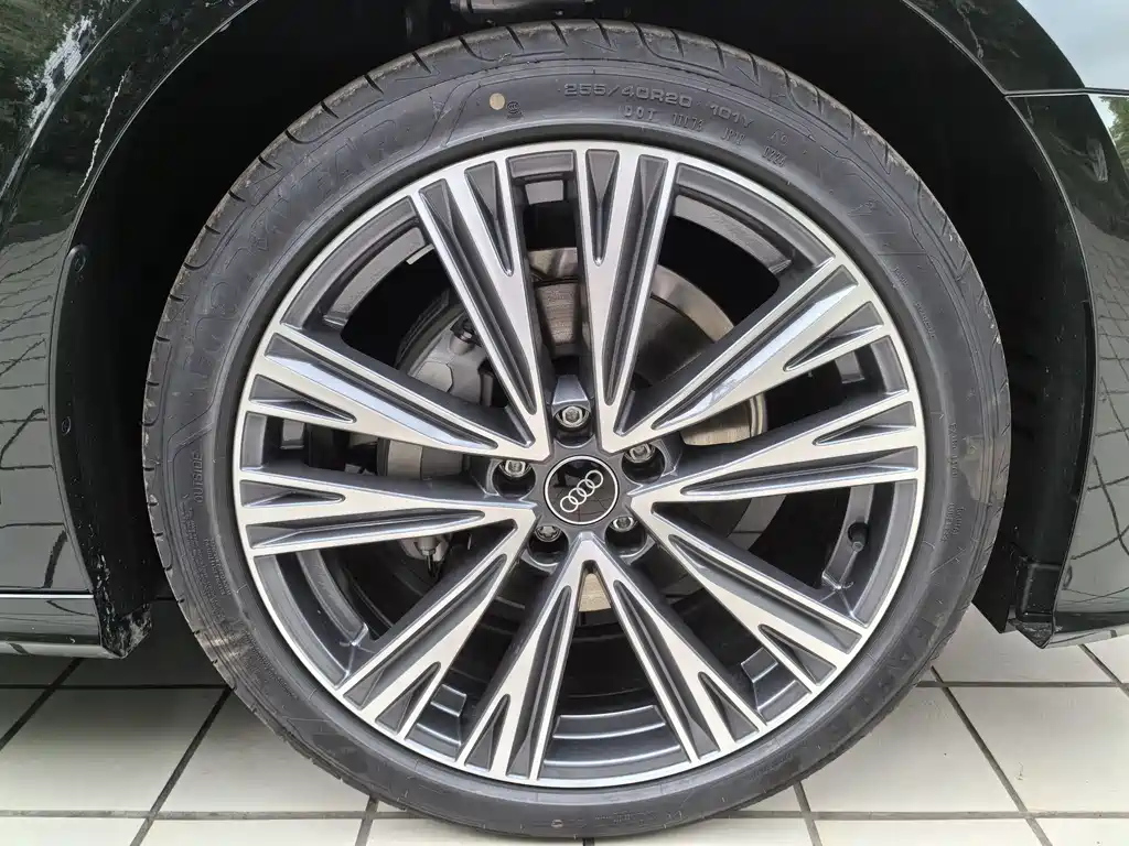 AUDI A6L 2024