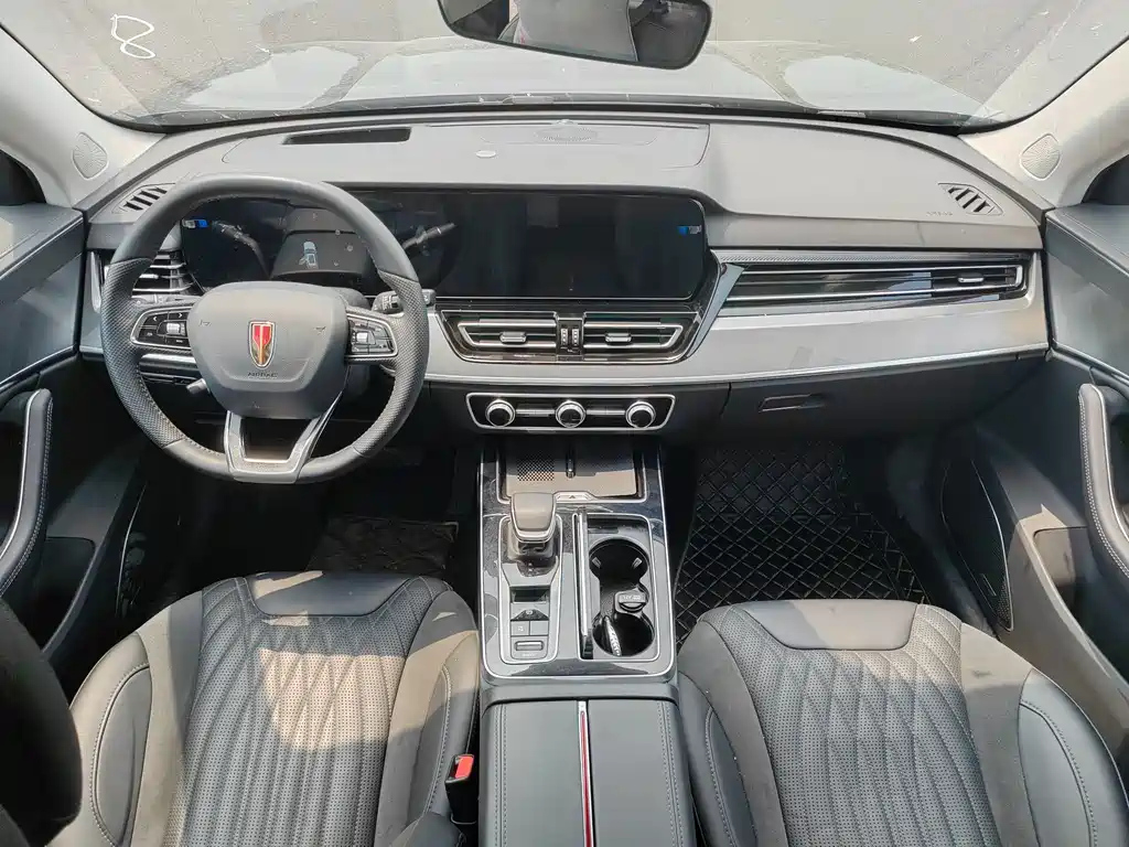 HONGQI HS5 2023