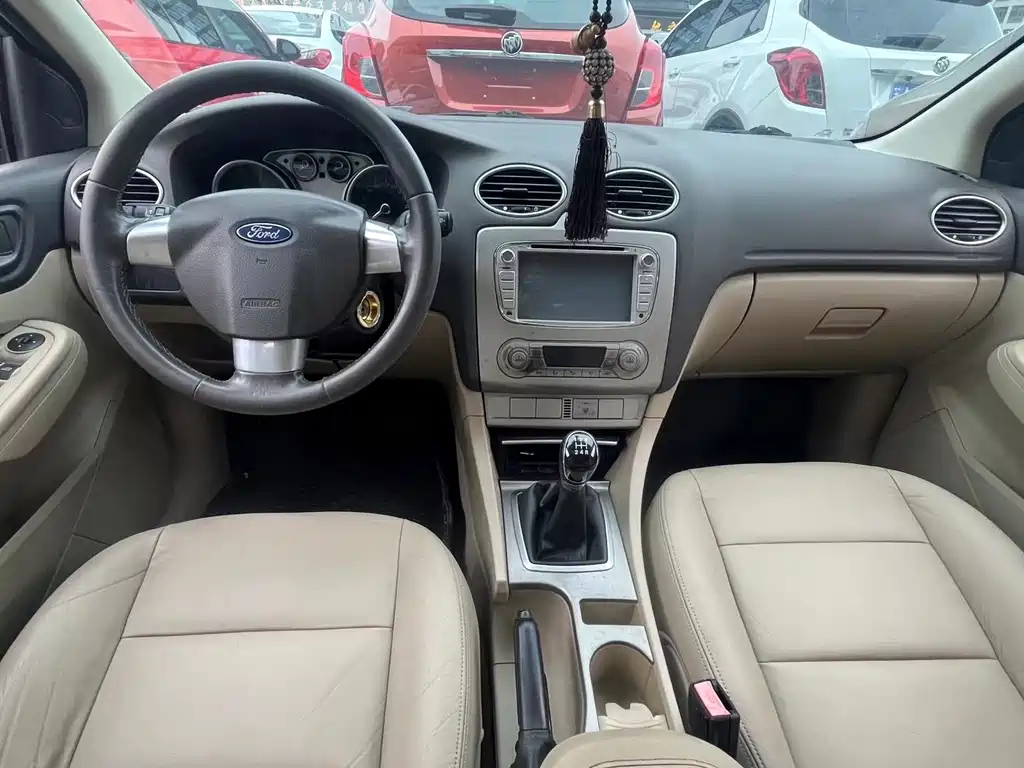 FORD FOCUS 2013