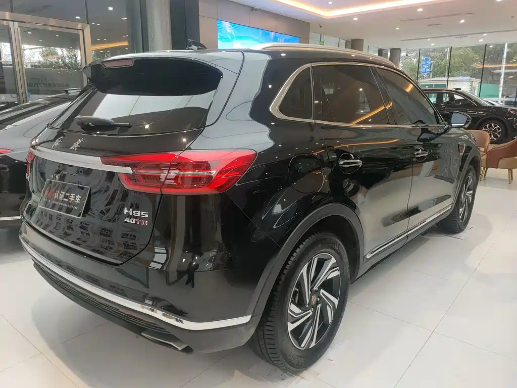 HONGQI HS5 2022