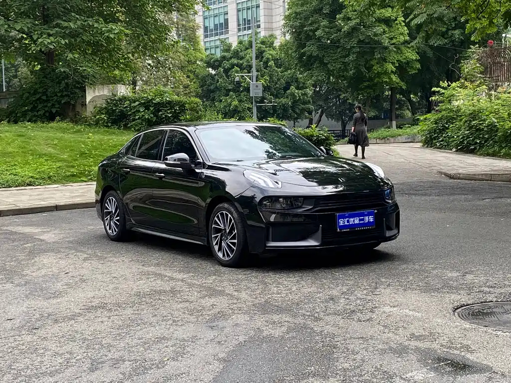 LYNK&CO 03 2021