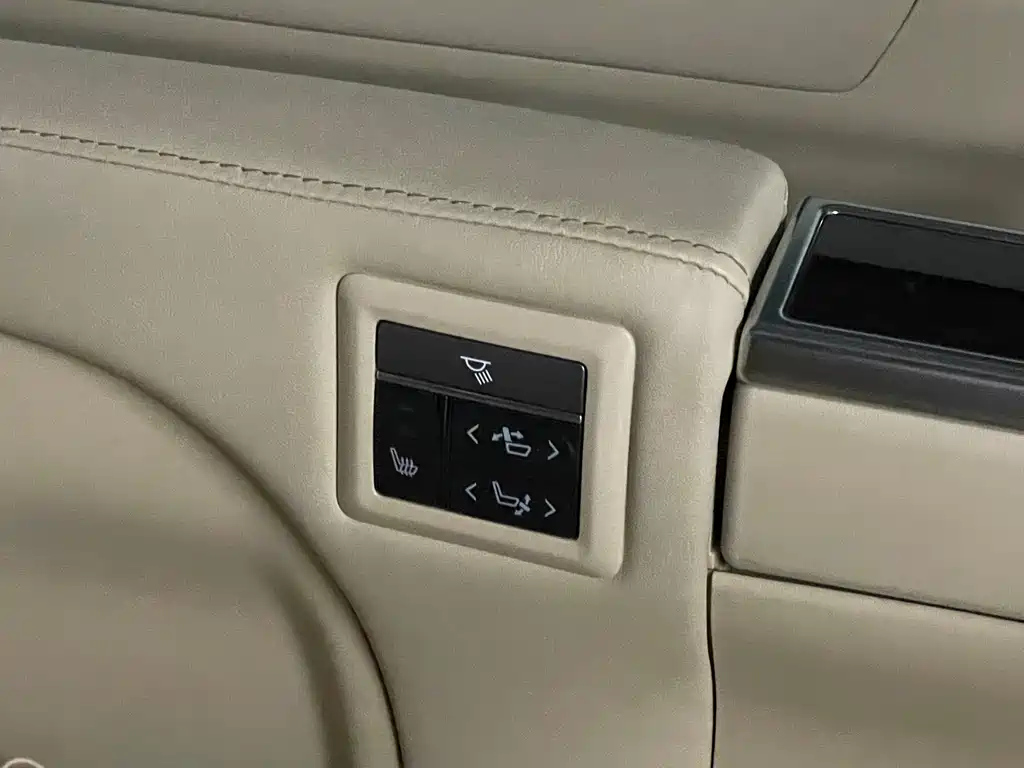 TOYOTA ALPHARD 2018