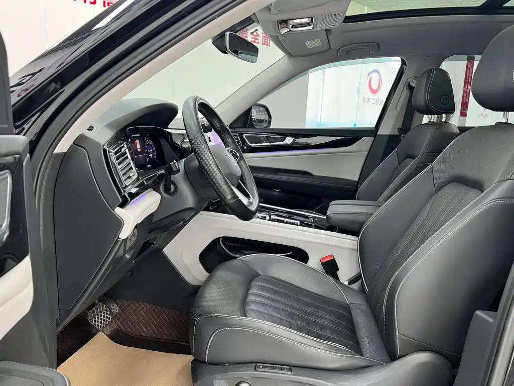 VOLKSWAGEN TOURAN 2022
