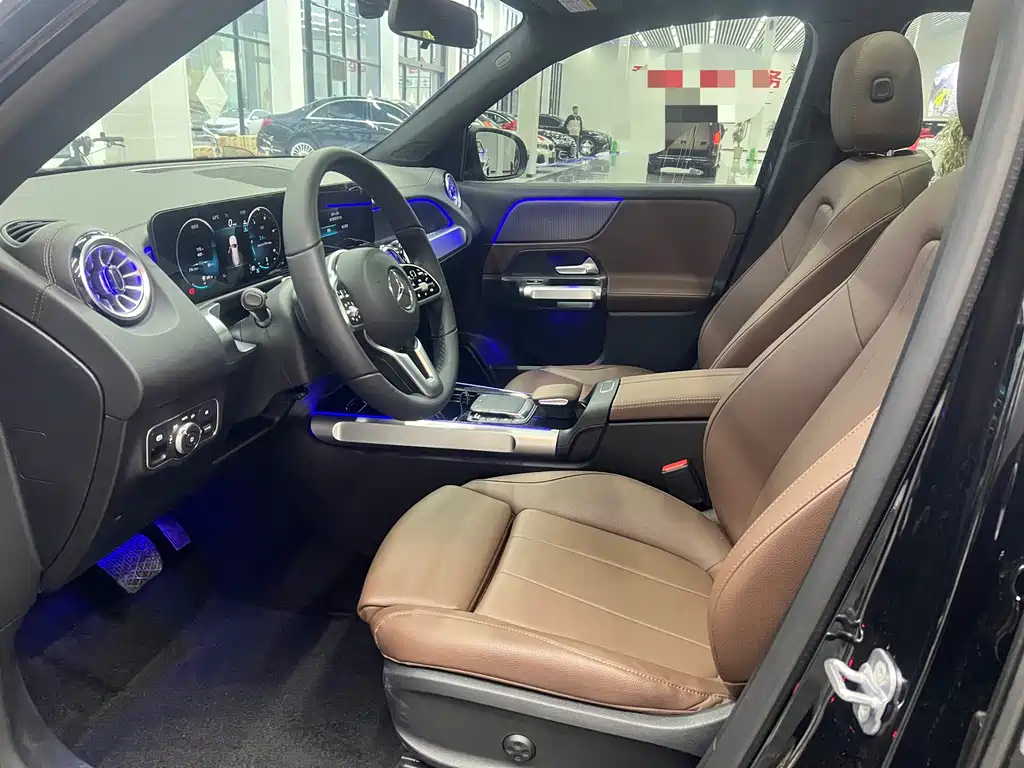 MERCEDES BENZ GLB 2023