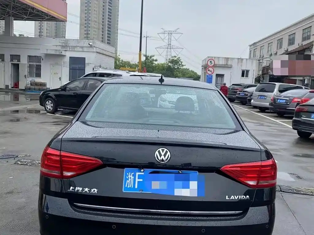 VOLKSWAGEN LAVIDA 2018