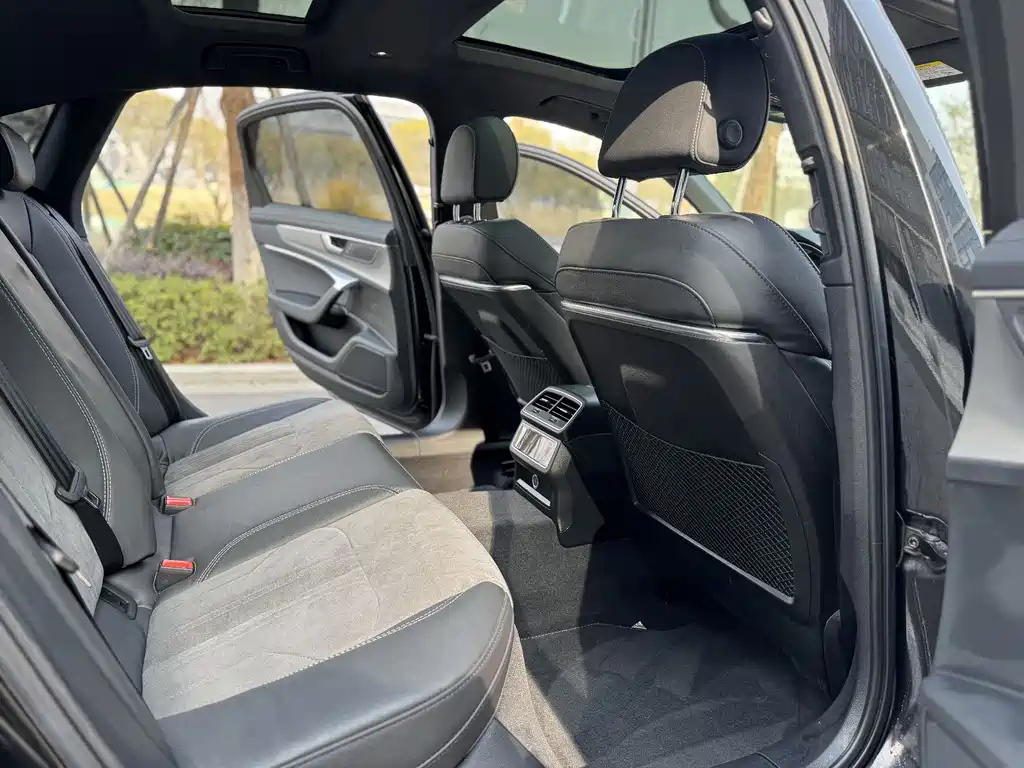 AUDI A6L 2021