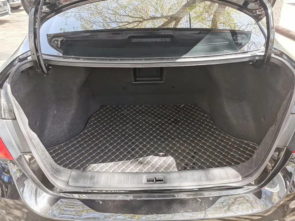 NISSAN SYLPHY 2023