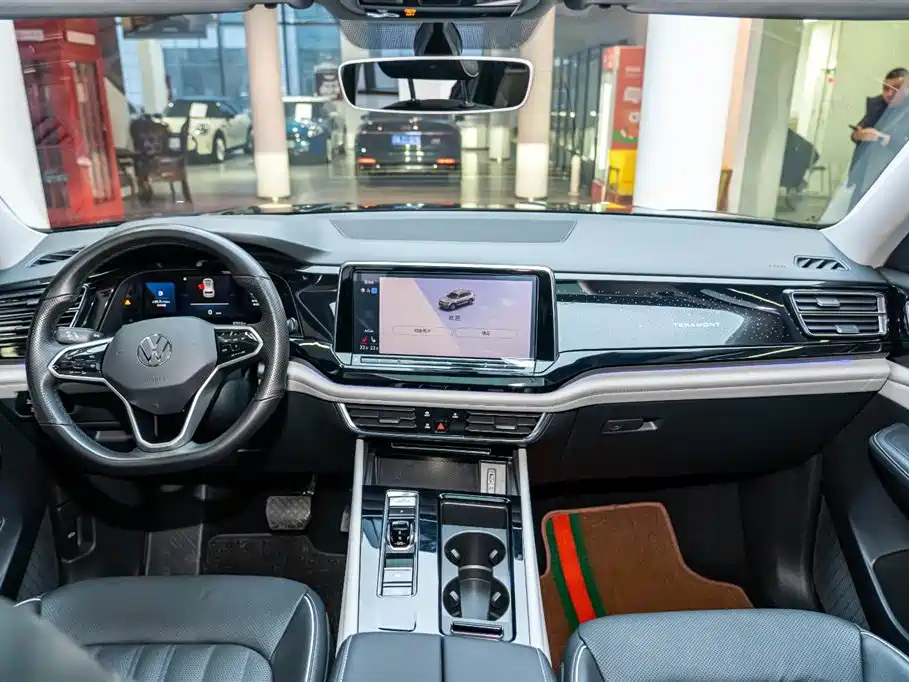 VOLKSWAGEN TOURAN 2021