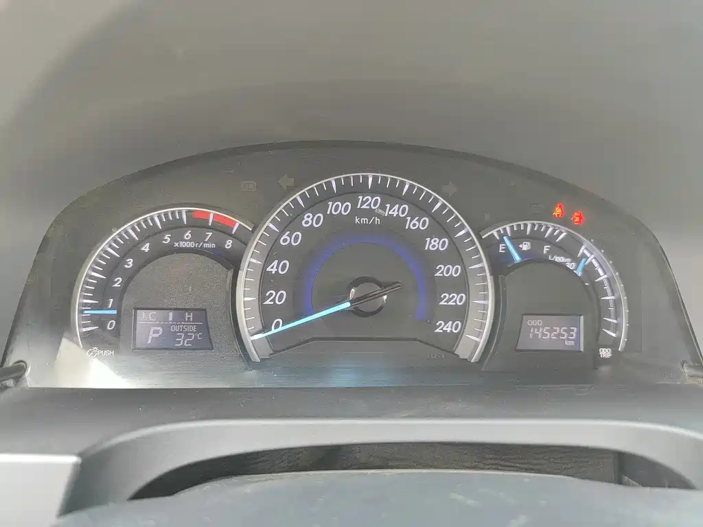TOYOTA CAMRY 2014